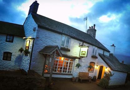 The White Horse Inn Hendrerwydd